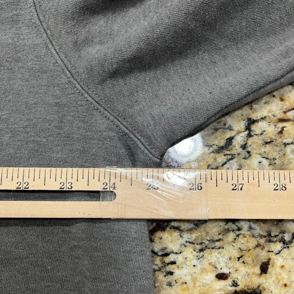 The North Face Mens Grizzly Bear Graphic Hoodie Grey XL Pullover Sweatshirt